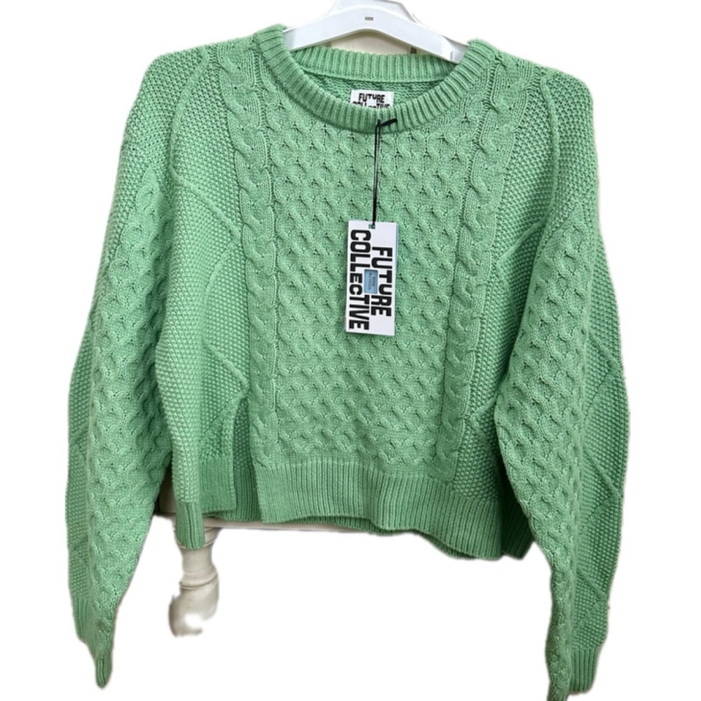 NWT Women’s XL Green Cropped Cable-Knit Crewneck Sweater from Future Collective